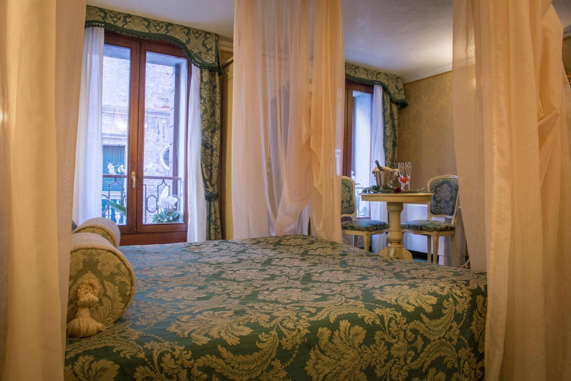 Hotel Becher Venedig Exterior foto
