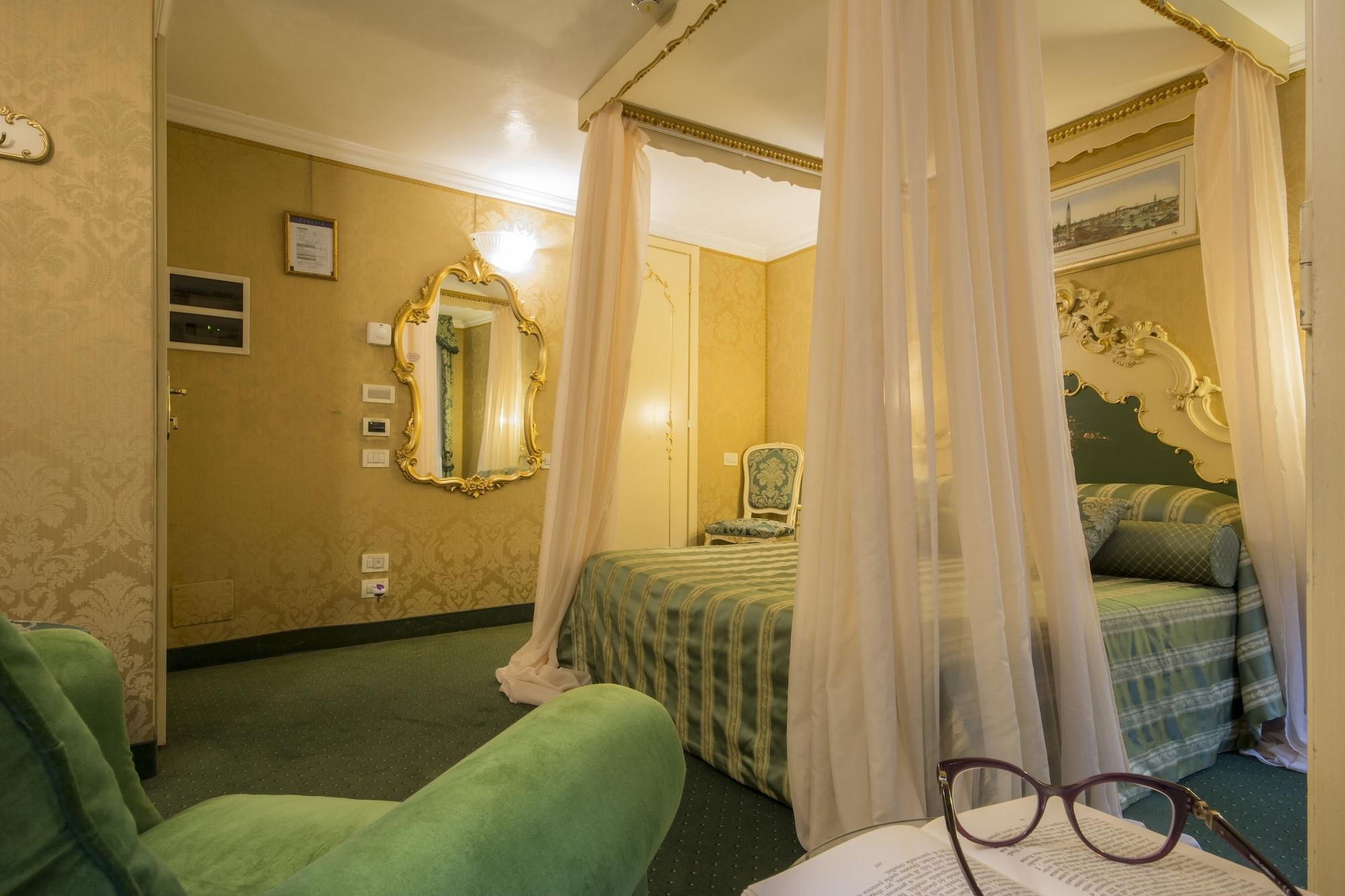Hotel Becher Venedig Exterior foto