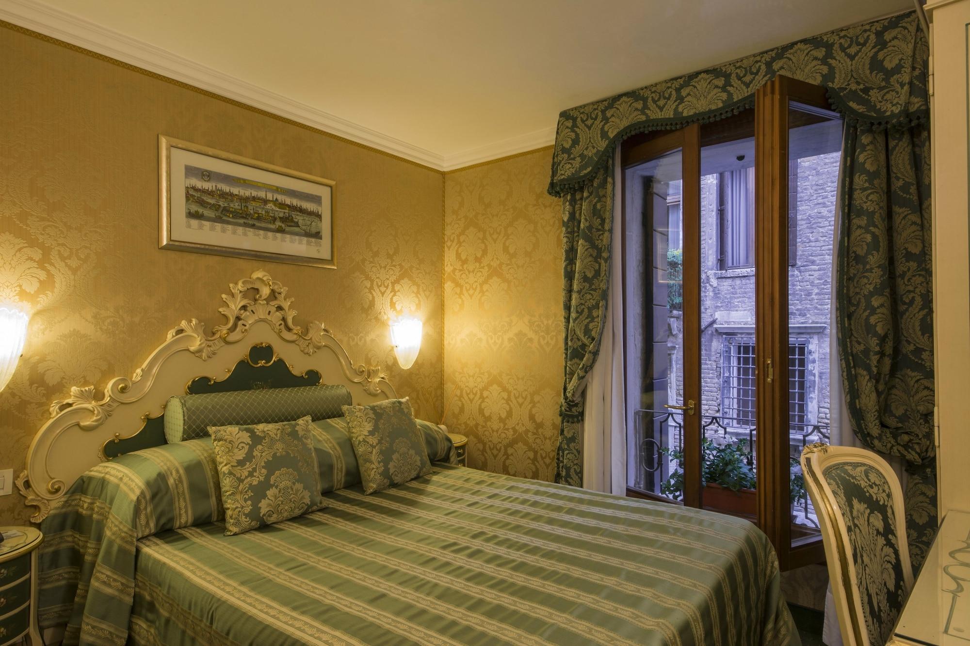 Hotel Becher Venedig Exterior foto