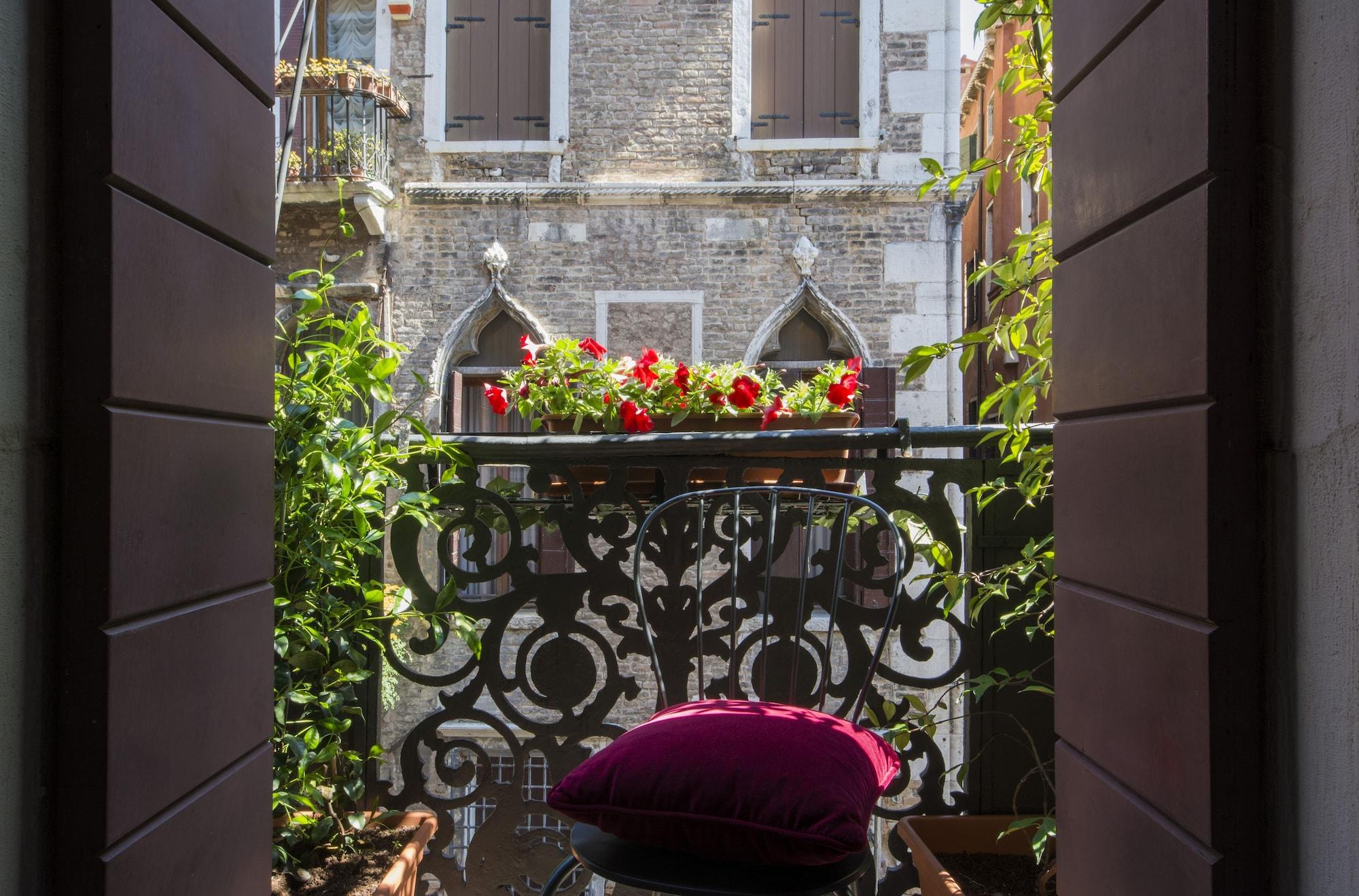 Hotel Becher Venedig Exterior foto