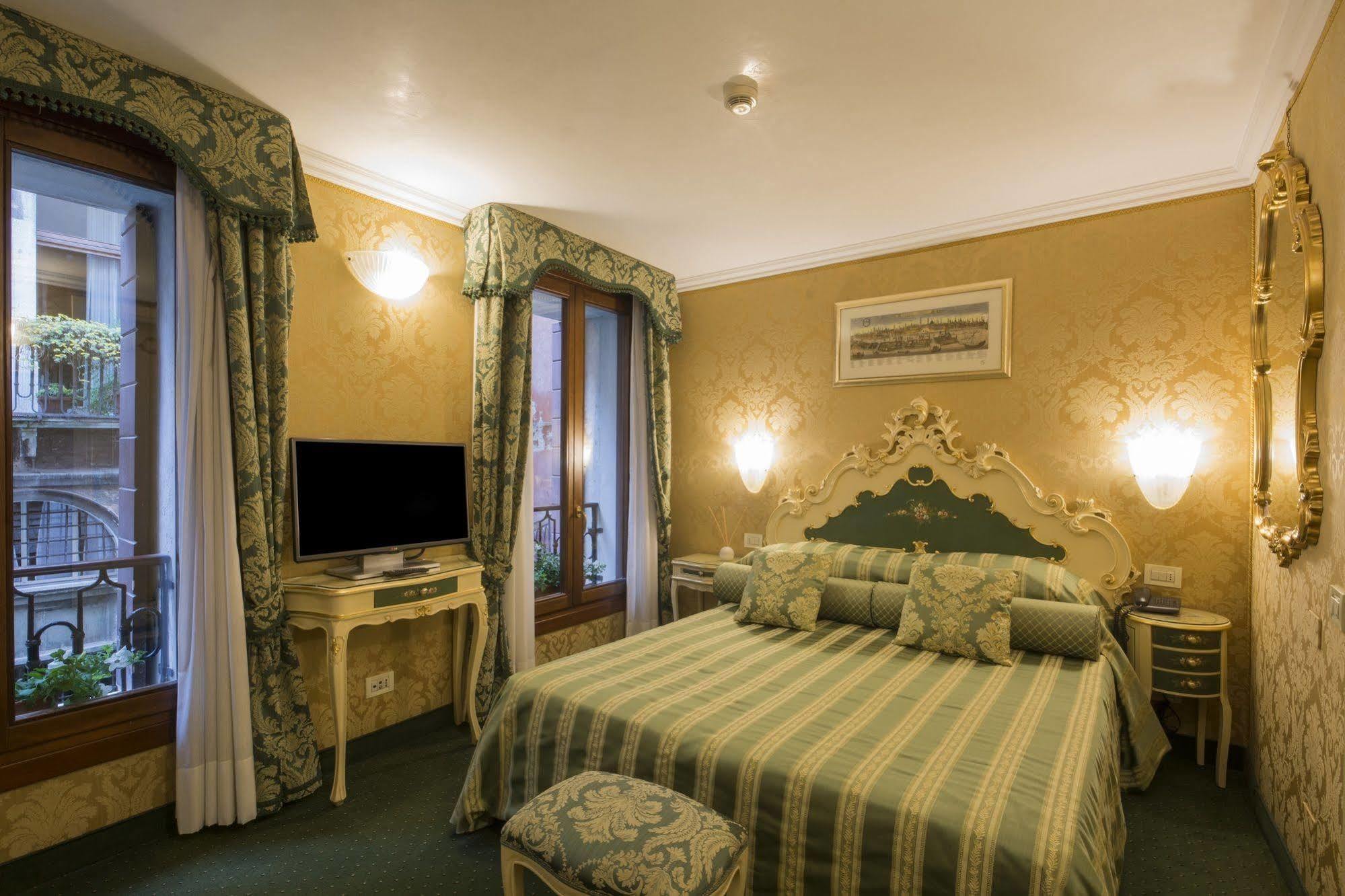 Hotel Becher Venedig Exterior foto
